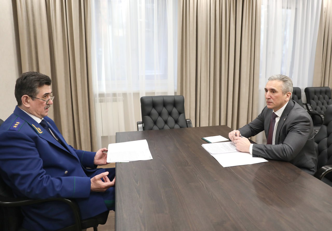 Заместитель генерального прокурора России Сергей Зайцев провёл рабочую встречу с губернатором Тюменской области Александром Моором