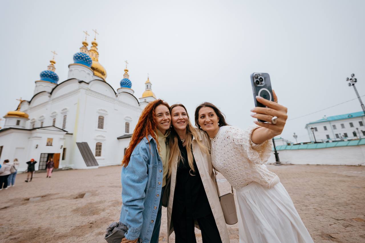 Популярные тревел-блогеры посетили Тобольск