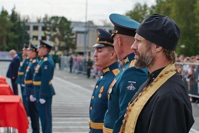 В ТВВИКУ прошла церемония принятия воинской присяги первокурсниками